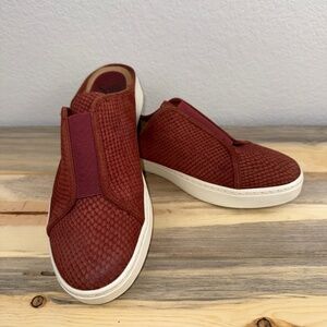 Sofft Beckon Leather Sneakers Cognac Brown Size 9.5